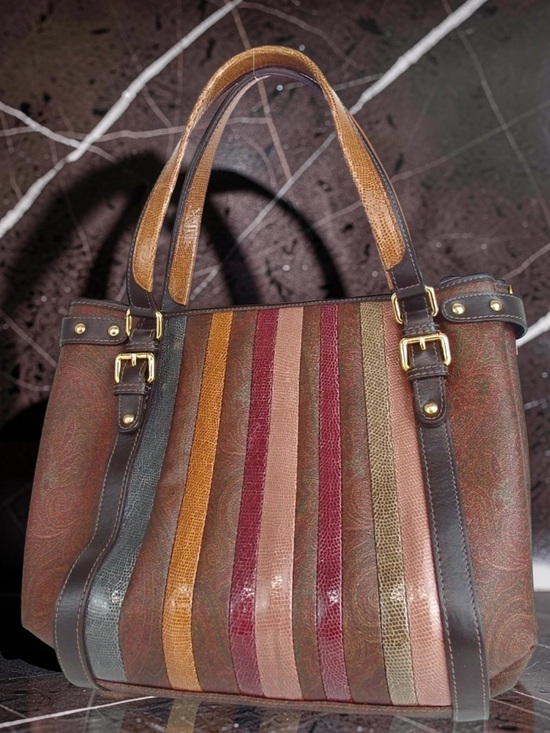 Etro Handbags - ETRO Milano Paisley Tote Bag 😍